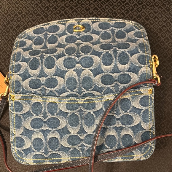 Coach Blue Signature Crossbody Bag - Picture 8 of 9